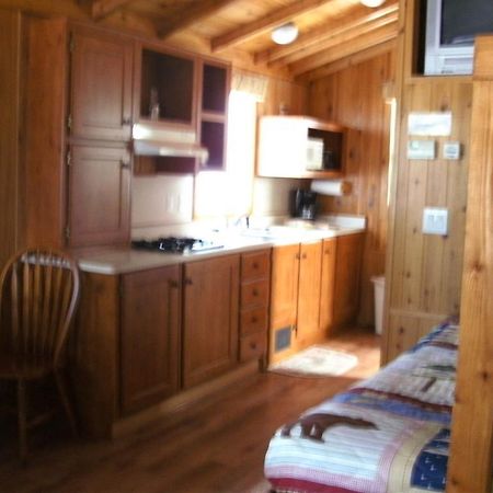 Bend-Sunriver Camping Resort Studio Cabin 6 外观 照片