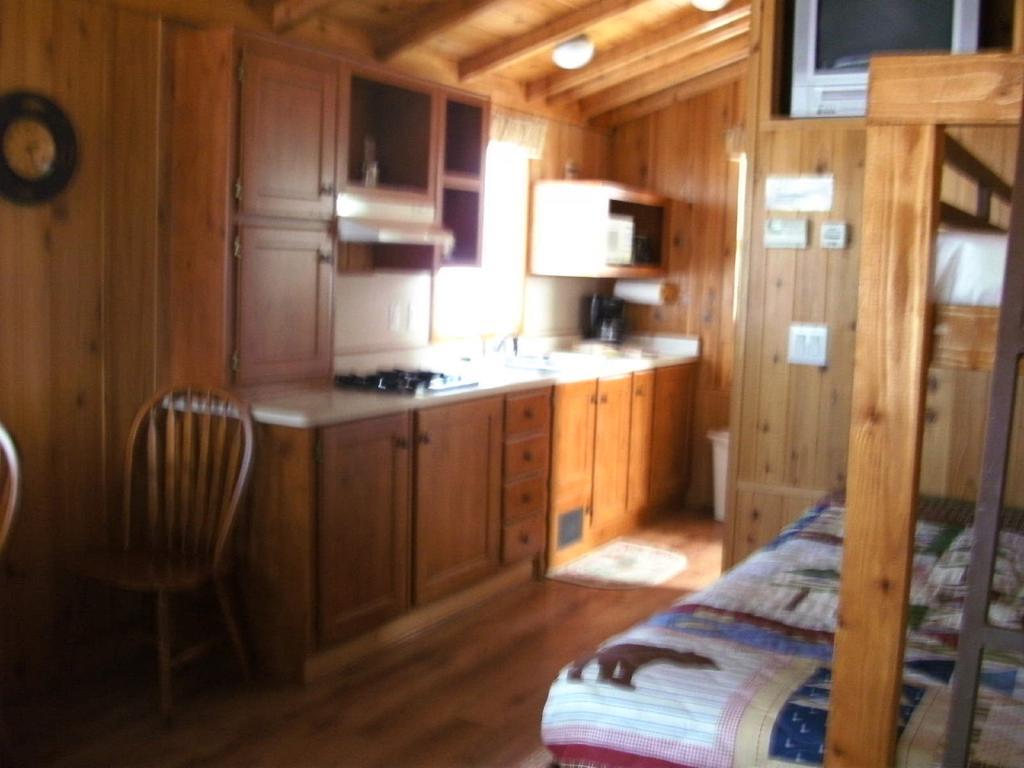 Bend-Sunriver Camping Resort Studio Cabin 6 外观 照片
