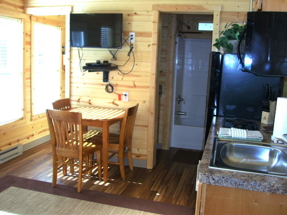 Bend-Sunriver Camping Resort Studio Cabin 6 外观 照片